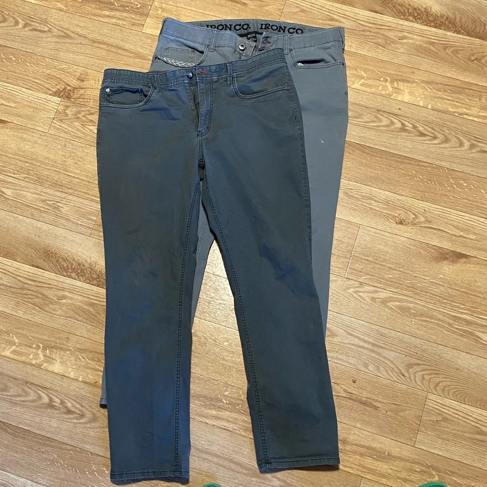 2 pairs of pants 36x32